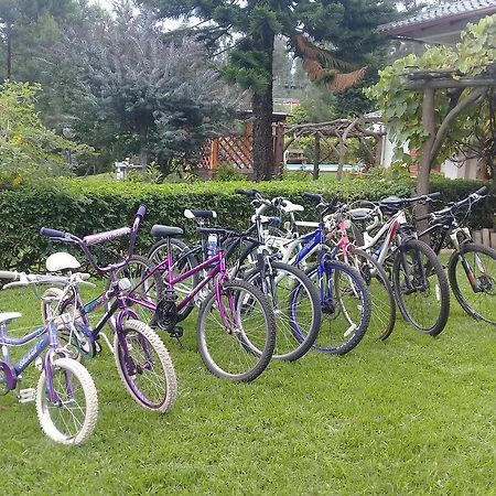 Hosteria Quinta Emilia Quito Exterior foto